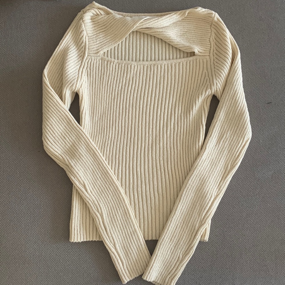 Sweater top Never worn